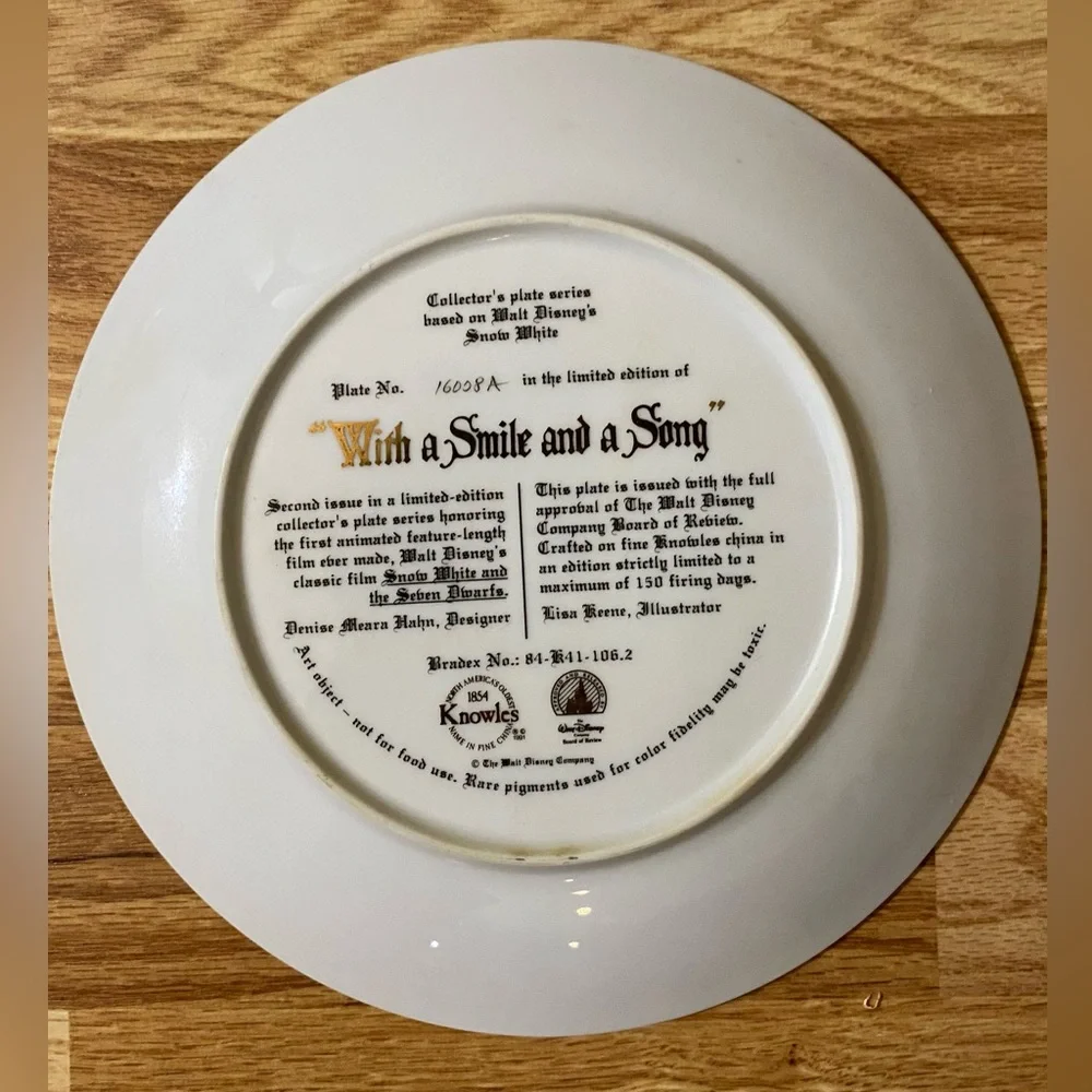 Disney Snow White Decorative Plate